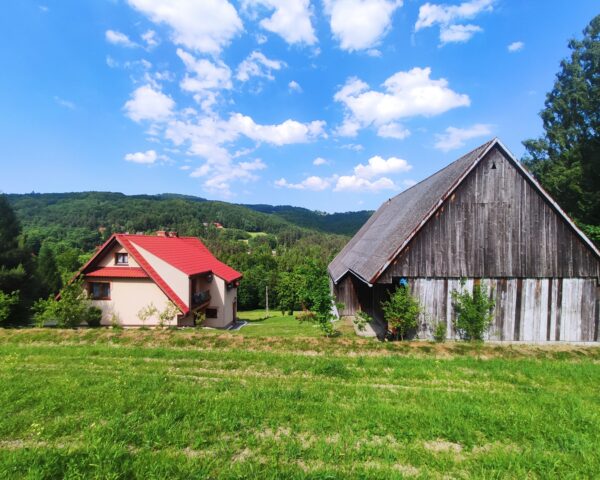 House and barn where Katarzyna Filipek hid the Jews; author: Tomasz Cebulski
