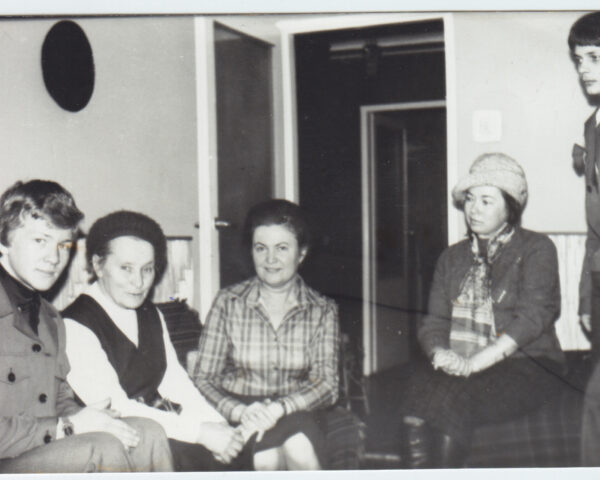 Jadwiga Marciniak surrounded by former students_ photo from the collection of the Jewish Center in Oświęcim